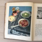 Книга СССР 1953  книга о вкусной и здоровой пище, с цитатой И.В. Сталина, н