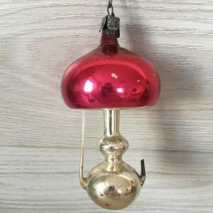 Ёлочная игрушка СССР   Подвеска, керосиновая лампа,  стекло, скол трубки