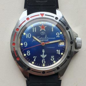 Наручные часы СССР  Восток командирские, подводная лодка, якорь, на ходу, 17 камней