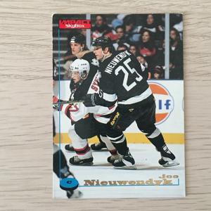 Спортивная карточка 1996  SKYBOX Impact NHL 1996-1997, NHLPA, номер 31
