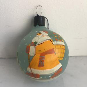 Ёлочная игрушка СССР   подвеска, шар, толстое стекло, дед мороз с подарками