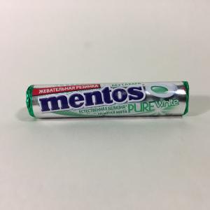 Жевательная резинка 2018  Mentos, pure white, естественная белизна