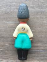 Резиновая игрушка 1970  пищалка, Мальчик в национальном костюме, клеймо КЗРИ