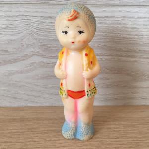 Резиновая игрушка   СССР пищалка, мальчик в шапочке и с полотенцем