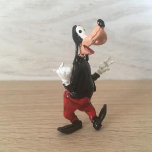 Игрушка   Гуффи из мультфильма Микки Маус